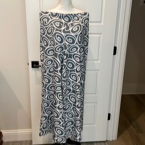 Women’s Gray/White Palozzo Pants
